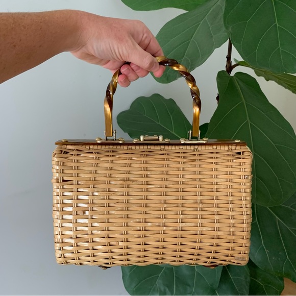True Vintage 1960’s woven basket tote purse - Picture 2 of 10